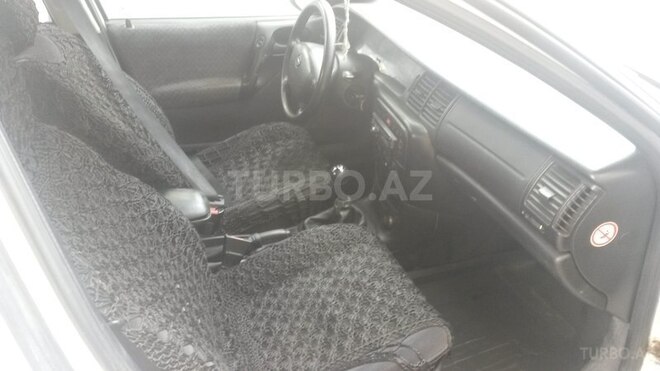 Opel Vectra 1998, 200,000 km - 2.0 l - Bakı