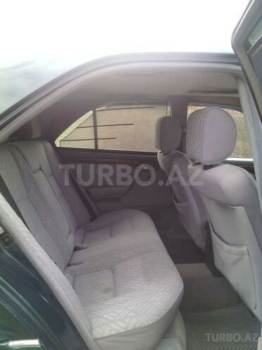 Mercedes C 220 1995, 200,000 km - 2.2 l - İsmayıllı