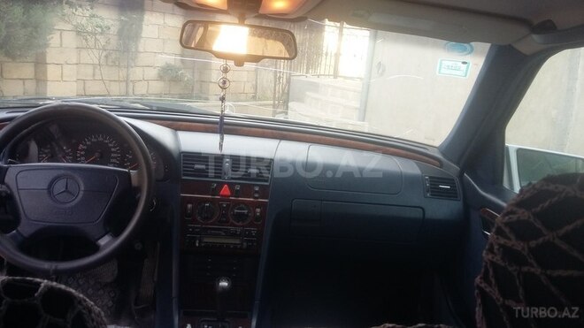 Mercedes C 230 1997, 195,632 km - 2.3 l - Bakı