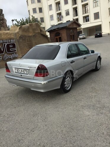 Mercedes C 200 1998, 401,000 km - 2.0 л - Bakı