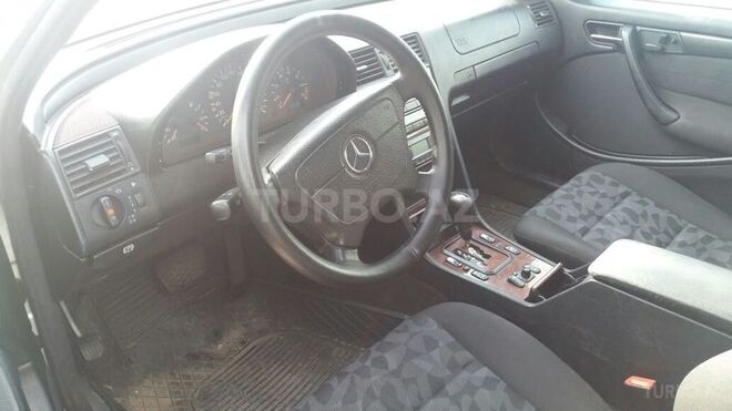 Mercedes C 200 2000, 178,000 km - 2.0 l - Bakı