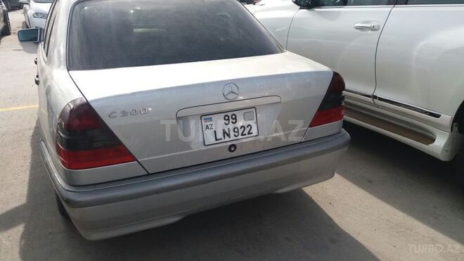 Mercedes C 200 2000, 178,000 km - 2.0 l - Bakı