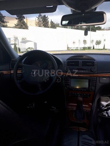 Mercedes E 320 2002, 240,000 km - 3.2 л - Bakı