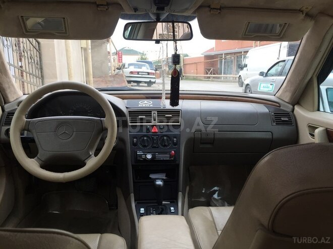 Mercedes C 200 1998, 370,000 km - 2.0 л - Bakı