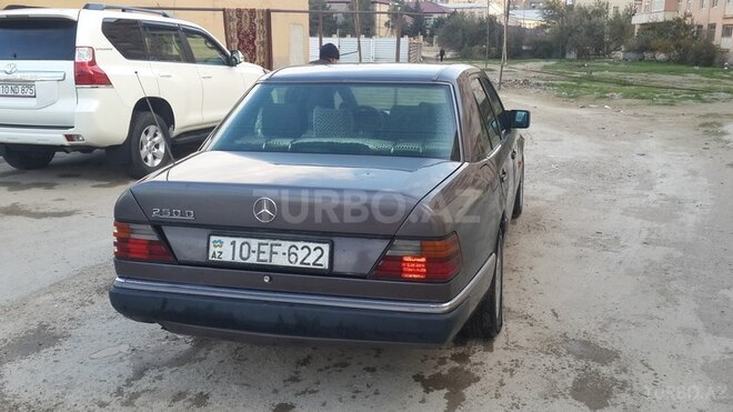 Mercedes E 250 1991, 650,000 km - 2.5 l - Bakı
