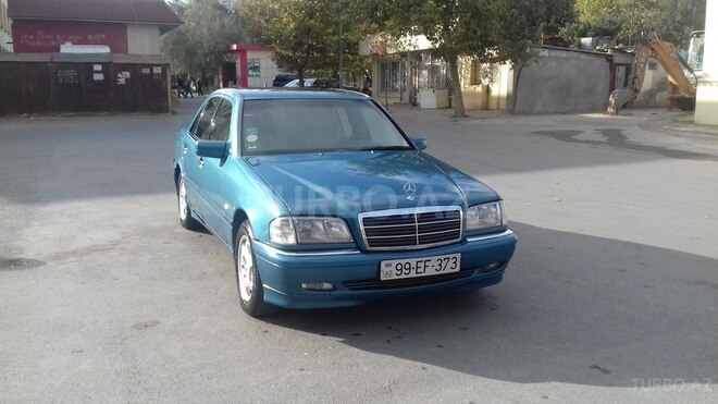 Mercedes C 180 1997, 175,000 km - 1.8 л - Bakı