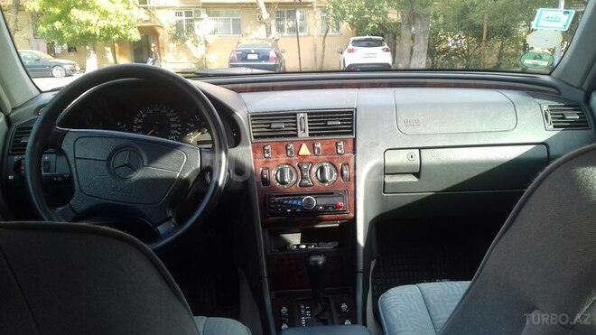 Mercedes C 180 1997, 175,000 km - 1.8 л - Bakı