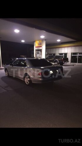 Mercedes E 240 1999, 205,000 km - 2.4 l - Bakı