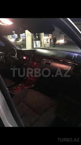 Mercedes E 240 1999, 205,000 km - 2.4 l - Bakı