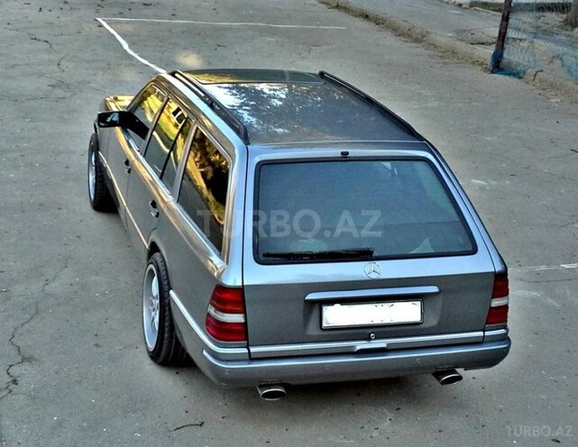 Mercedes E 280 1995, 215,000 km - 2.8 л - Bakı