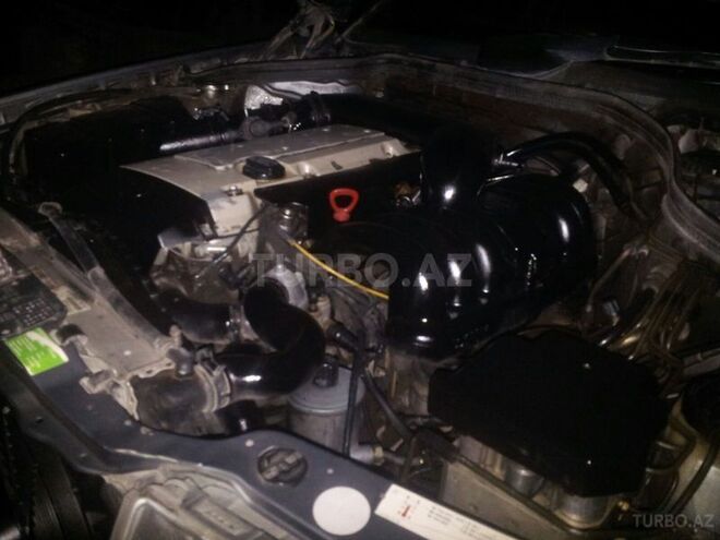 Mercedes E 280 1995, 215,000 km - 2.8 л - Bakı