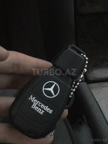 Mercedes E 220 2001, 285,200 km - 2.2 l - Bakı