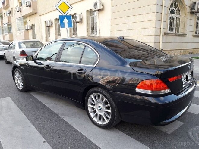 BMW 745 2001, 230,000 km - 4.4 l - Bakı