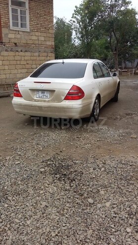 Mercedes E 240 2002, 179,340 km - 2.6 l - Masallı