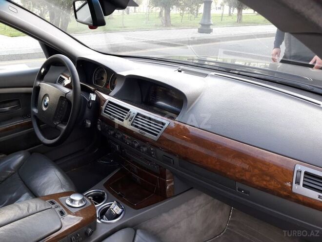 BMW 745 2001, 230,000 km - 4.4 l - Bakı