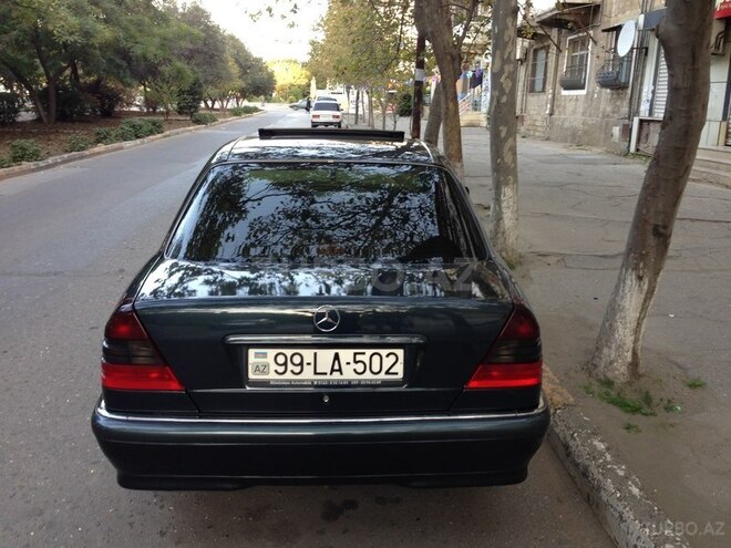Mercedes C 240 1997, 282,315 km - 2.4 l - Bakı