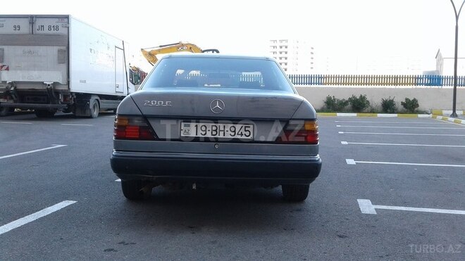 Mercedes E 200 1989, 196,278 km - 2.0 l - Bakı
