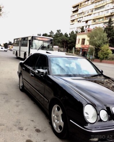 Mercedes E 240 1999, 300,000 km - 2.4 л - Bakı
