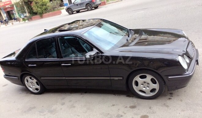 Mercedes E 240 1999, 300,000 km - 2.4 л - Bakı