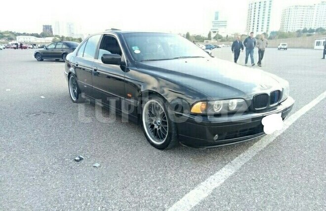 BMW 525 2002, 239,000 km - 0.5 l - Bakı