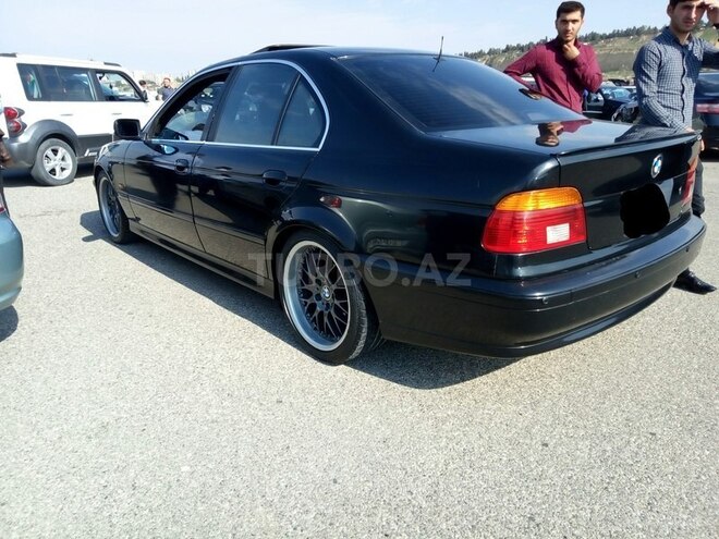 BMW 525 2002, 239,000 km - 0.5 l - Bakı