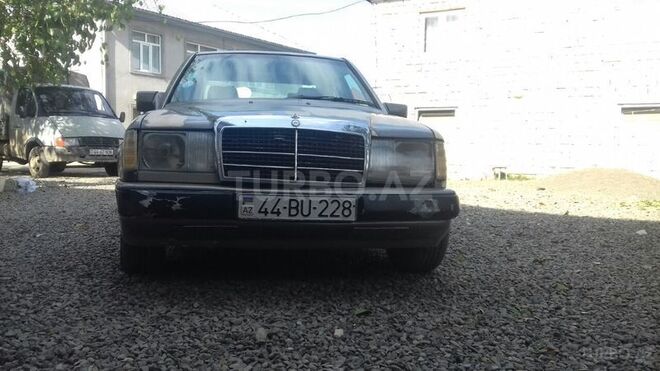 Mercedes E 230 1991, 1,276,632 km - 0.1 l - Masallı