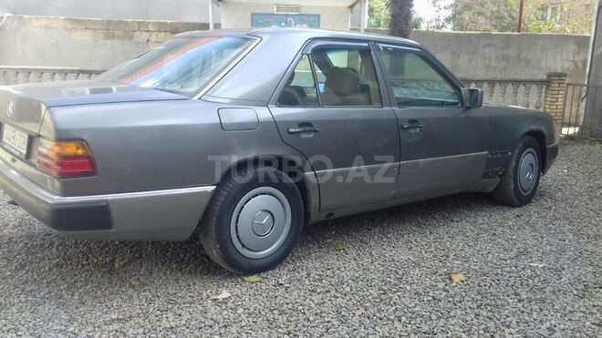 Mercedes E 230 1991, 1,276,632 km - 0.1 l - Masallı