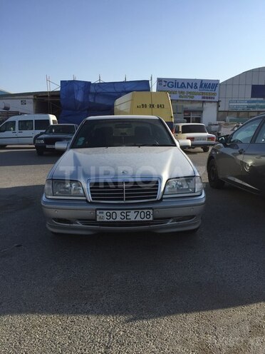 Mercedes C 240 1999, 272,000 km - 2.4 l - Bakı