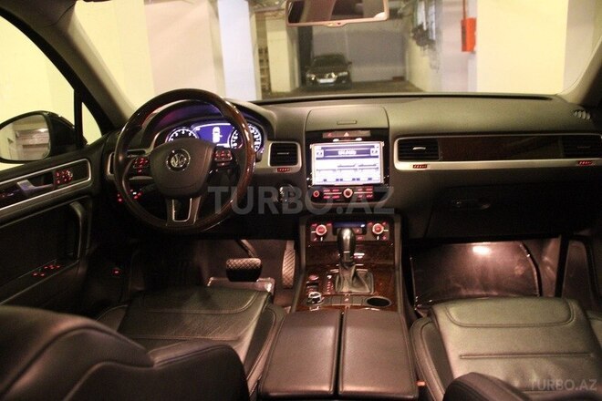 Volkswagen Touareg 2012, 80,000 km - 3.6 l - Bakı