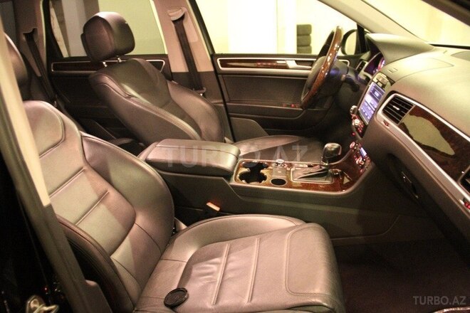 Volkswagen Touareg 2012, 80,000 km - 3.6 l - Bakı