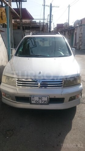 Mitsubishi Chariot 2000, 300,000 km - 2.4 л - Bakı