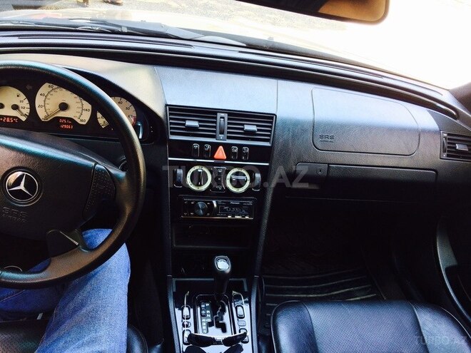 Mercedes C 230 1999, 215,000 km - 2.3 л - Bakı