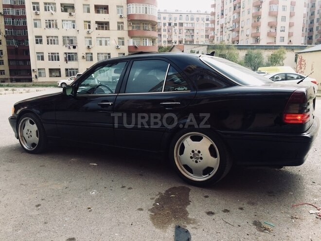 Mercedes C 230 1999, 215,000 km - 2.3 л - Bakı