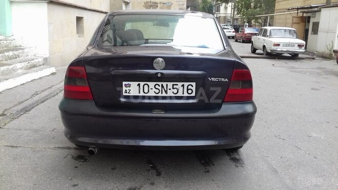 Opel Vectra 1997, 262,000 km - 1.8 l - Bakı