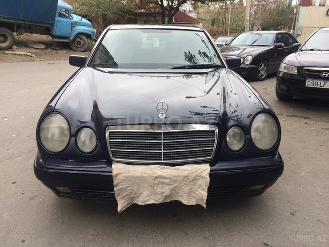 Mercedes E 200 1996, 300,000 km - 2.0 л - Bakı