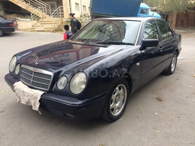 Mercedes E 200 1996, 300,000 km - 2.0 л - Bakı