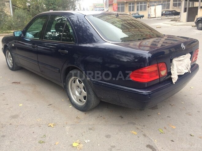 Mercedes E 200 1996, 300,000 km - 2.0 л - Bakı