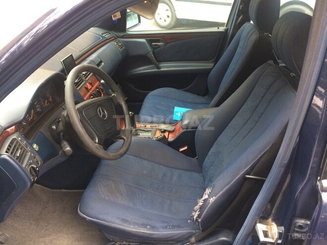 Mercedes E 200 1996, 300,000 km - 2.0 л - Bakı