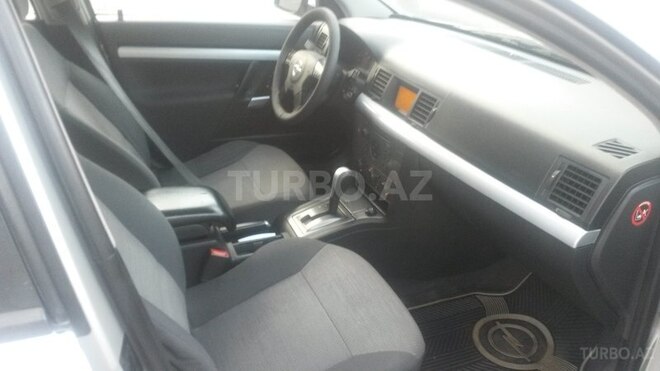 Opel Vectra 2003, 200,000 km - 2.2 l - Bakı