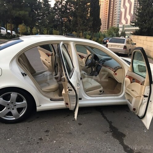 Mercedes E 240 2004, 23,000 km - 2.6 l - Bakı