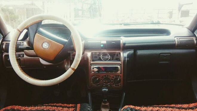 Opel Astra 1993, 220,000 km - 1.6 l - Bakı