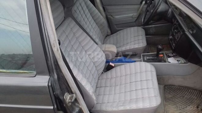 Mercedes 190 1990, 180,000 km - 2.3 l - Bakı