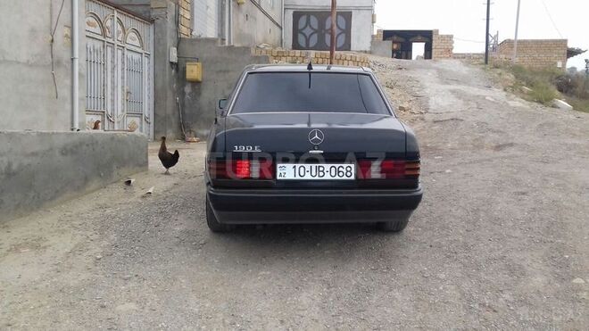 Mercedes 190 1990, 180,000 km - 2.3 l - Bakı