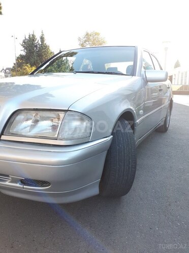 Mercedes C 200 2000, 170,000 km - 2.0 л - Gəncə