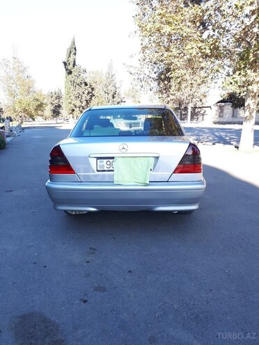 Mercedes C 200 2000, 170,000 km - 2.0 л - Gəncə
