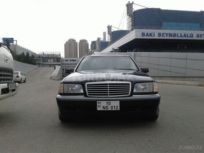 Mercedes C 230 1999, 210,000 km - 2.3 l - Bakı
