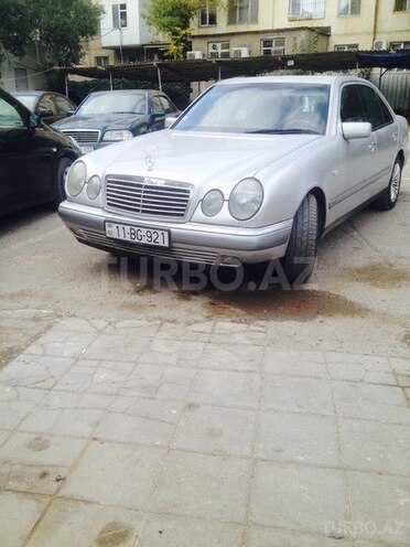 Mercedes E 200 1996, 345,000 km - 2.0 l - Bakı
