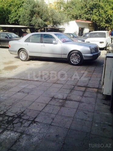 Mercedes E 200 1996, 345,000 km - 2.0 l - Bakı