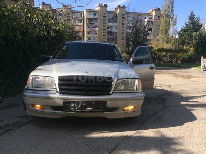 Mercedes C 280 1999, 257,457 km - 2.8 l - Bakı