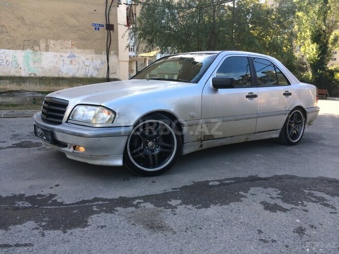Mercedes C 280 1999, 257,457 km - 2.8 l - Bakı